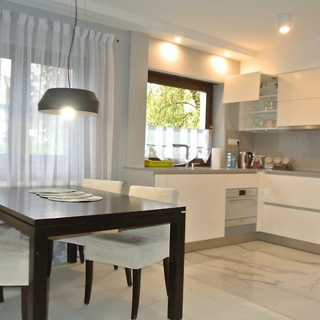 Apartamenty Centrum- Kochanowskiego -Dawniej Two-Bedroom Apartment Zielona Gora  Bagian luar foto