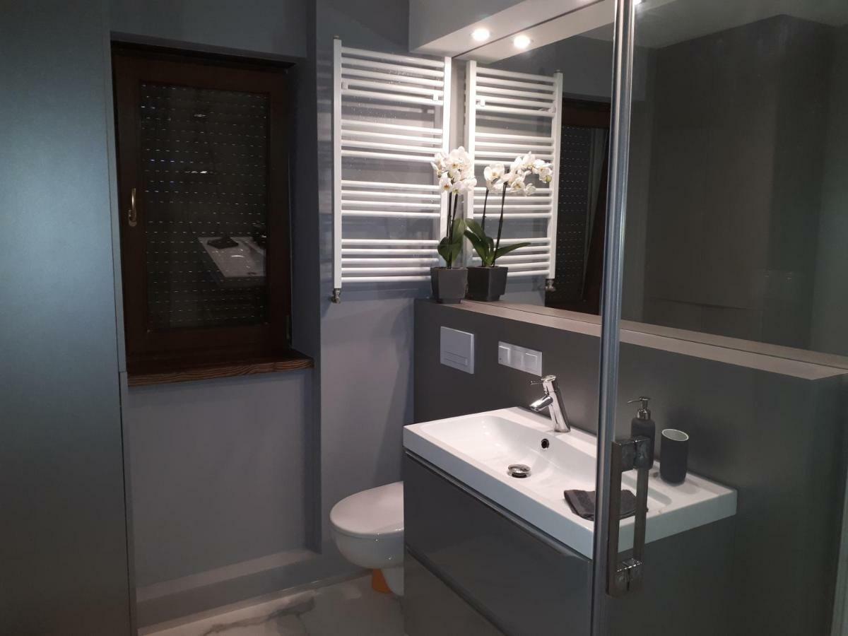 Apartamenty Centrum- Kochanowskiego -Dawniej Two-Bedroom Apartment Zielona Gora  Bagian luar foto