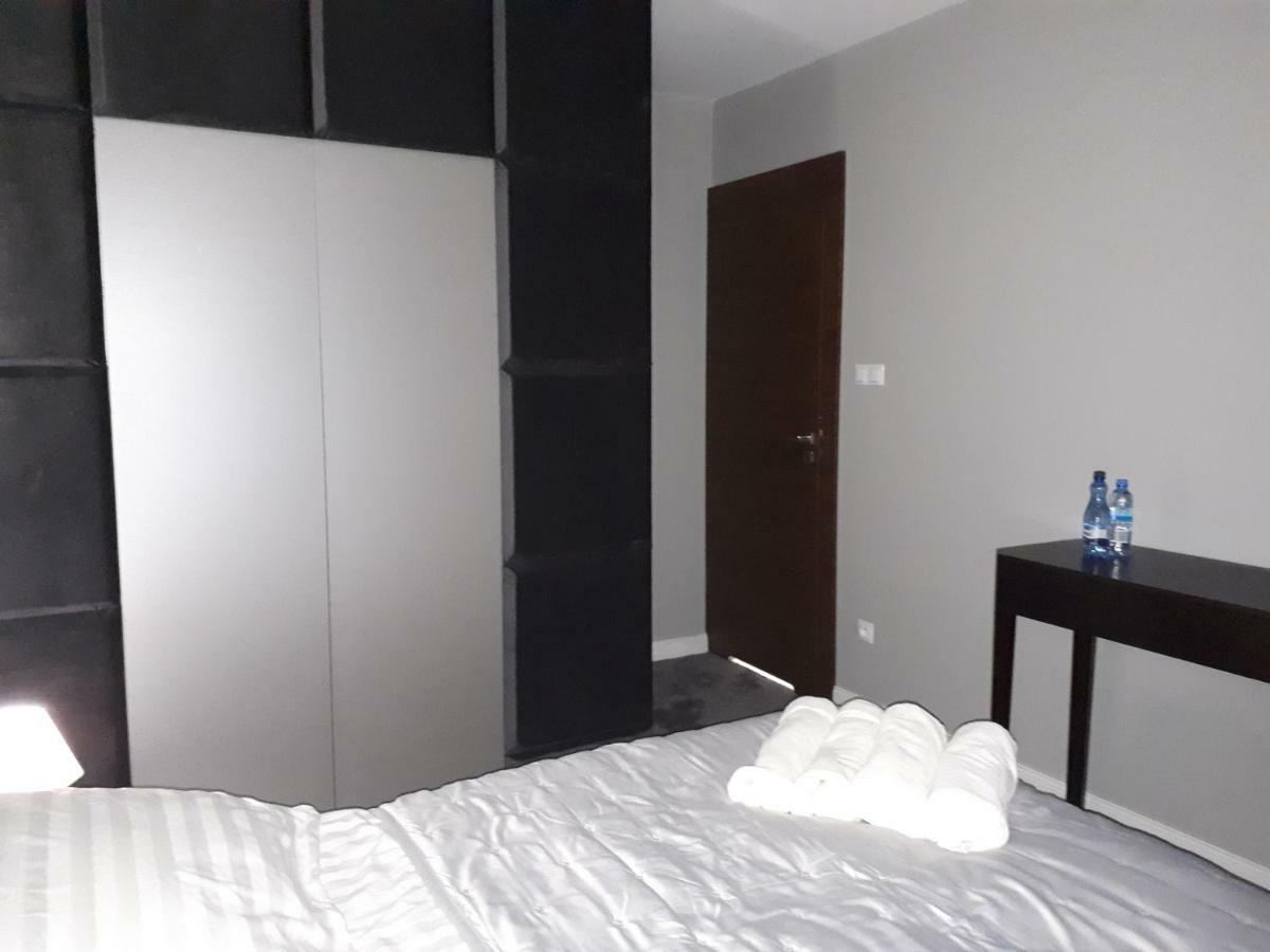 Apartamenty Centrum- Kochanowskiego -Dawniej Two-Bedroom Apartment Zielona Gora  Bagian luar foto