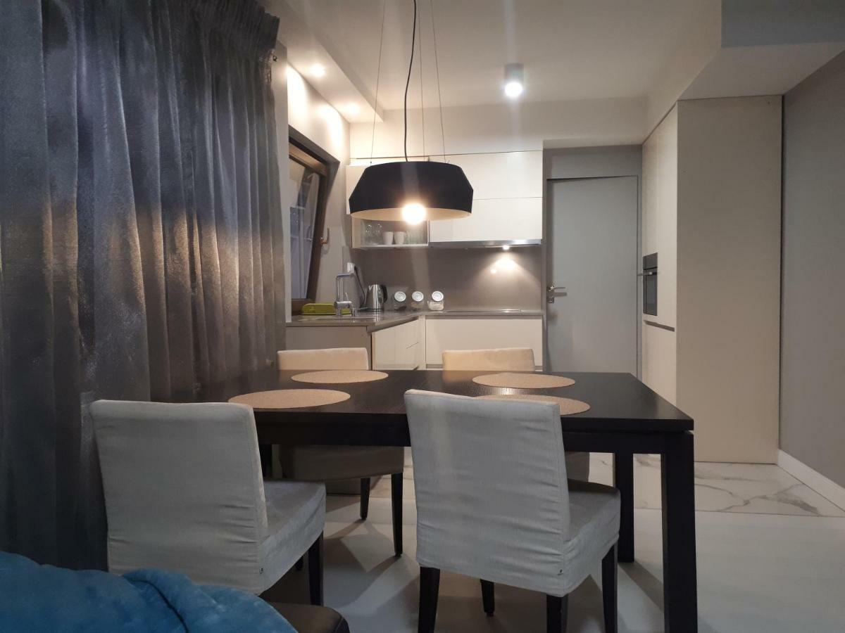Apartamenty Centrum- Kochanowskiego -Dawniej Two-Bedroom Apartment Zielona Gora  Bagian luar foto