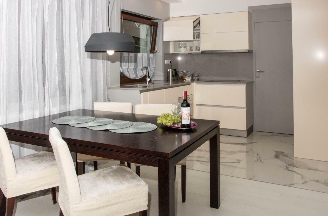 Apartamenty Centrum- Kochanowskiego -Dawniej Two-Bedroom Apartment Zielona Gora  Bagian luar foto