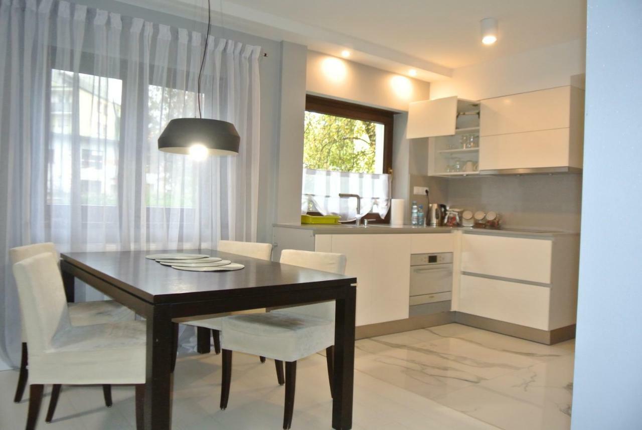Apartamenty Centrum- Kochanowskiego -Dawniej Two-Bedroom Apartment Zielona Gora  Bagian luar foto