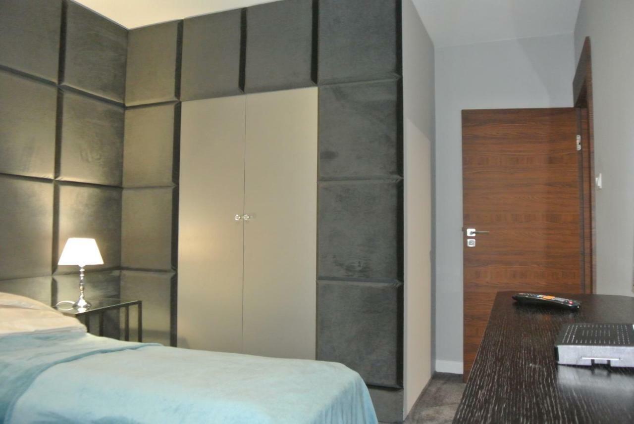 Apartamenty Centrum- Kochanowskiego -Dawniej Two-Bedroom Apartment Zielona Gora  Bagian luar foto